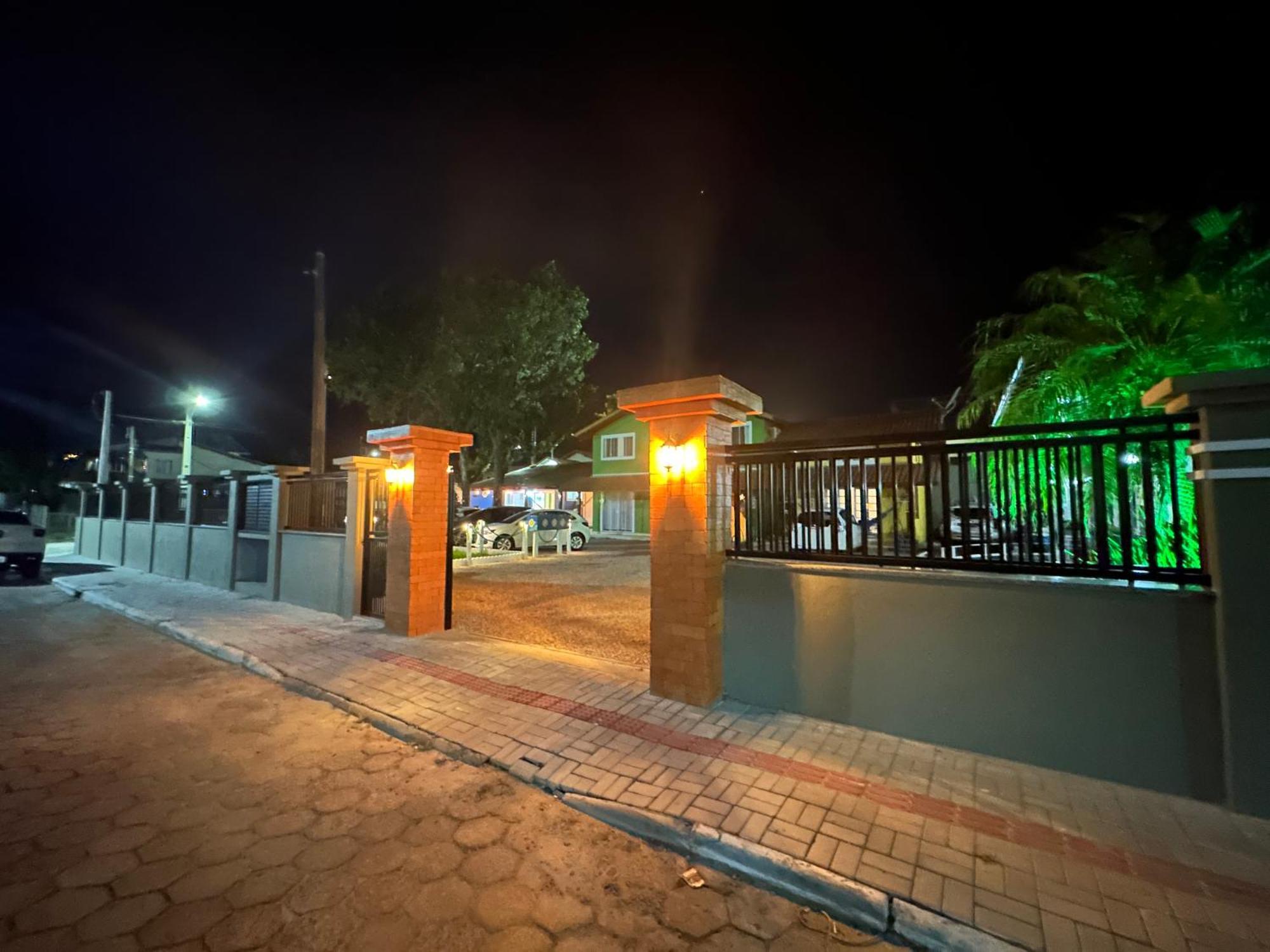 Chalé e Casas em Бомбиняс Екстериор снимка